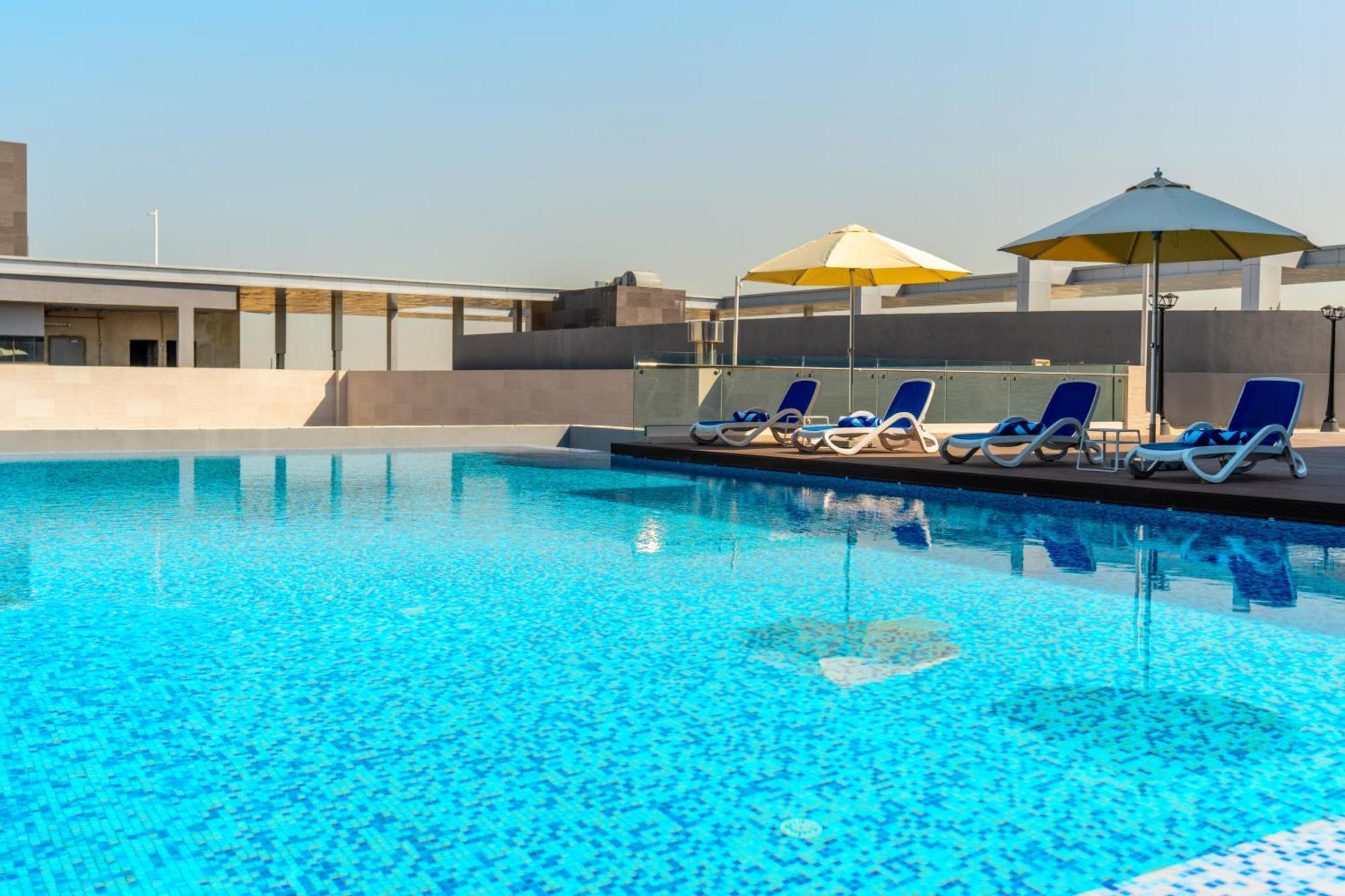 West Walk Retaj Hotel Al Rayyan Exteriör bild