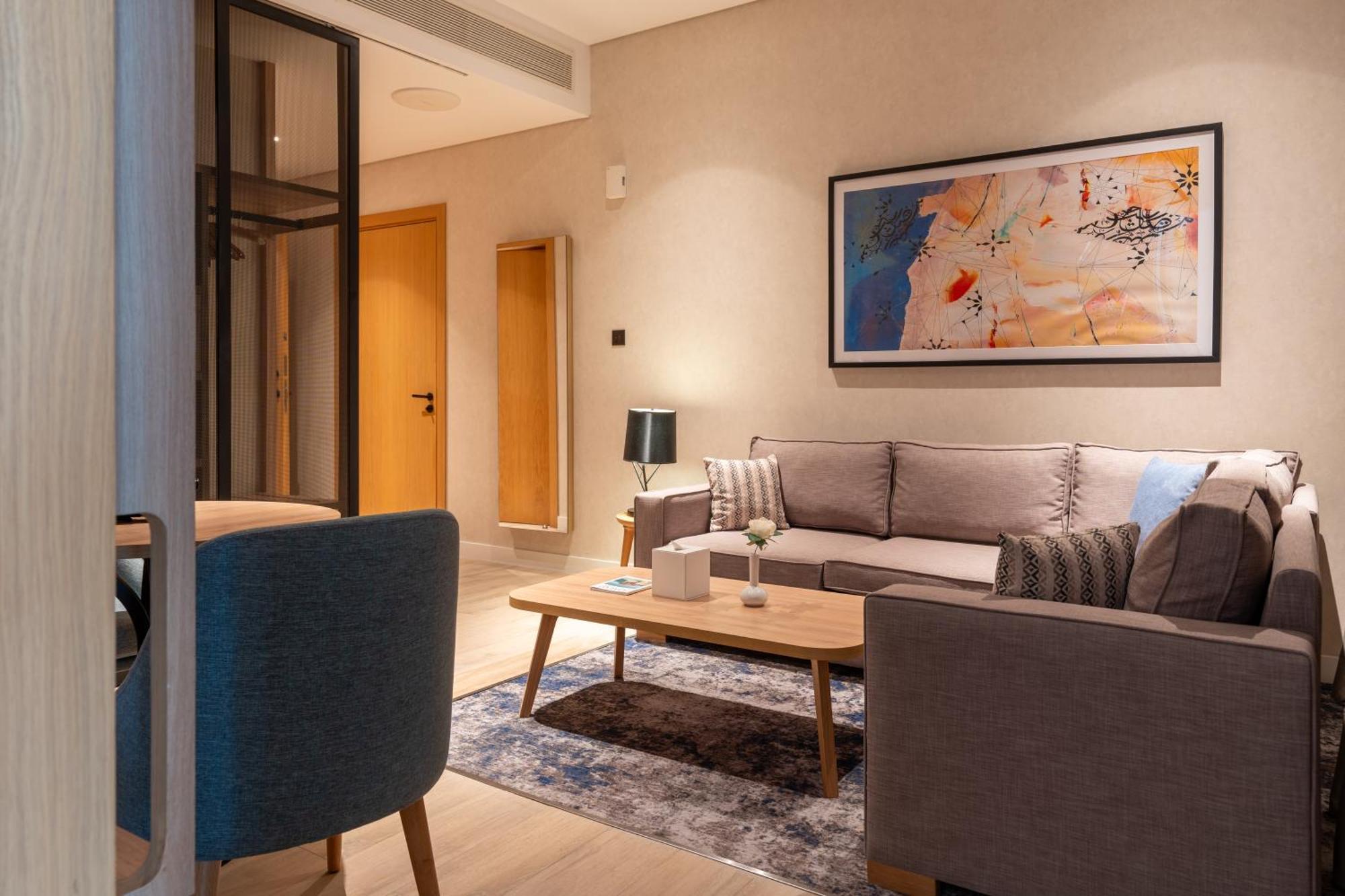 West Walk Retaj Hotel Al Rayyan Exteriör bild