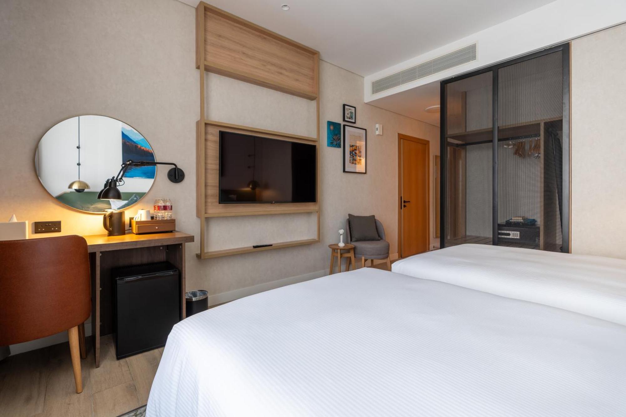 West Walk Retaj Hotel Al Rayyan Exteriör bild